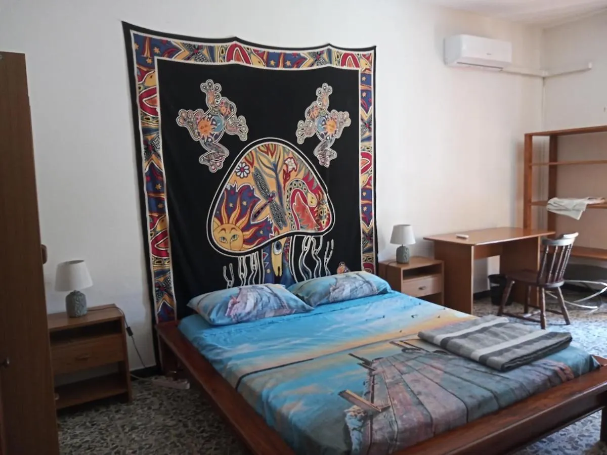 Colors House Bed and Breakfast Alghero Bed & Breakfast