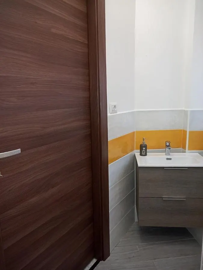 مبيت وإفطار ألغيرو Colors House